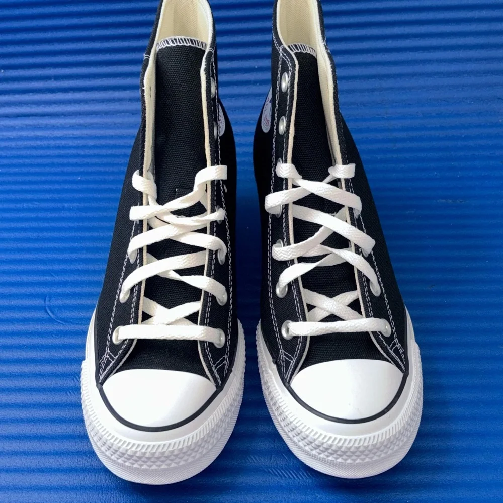 Size 11- Women’s Converse Sneakers Hidden Wedge Hi Top Black A11909C NEW